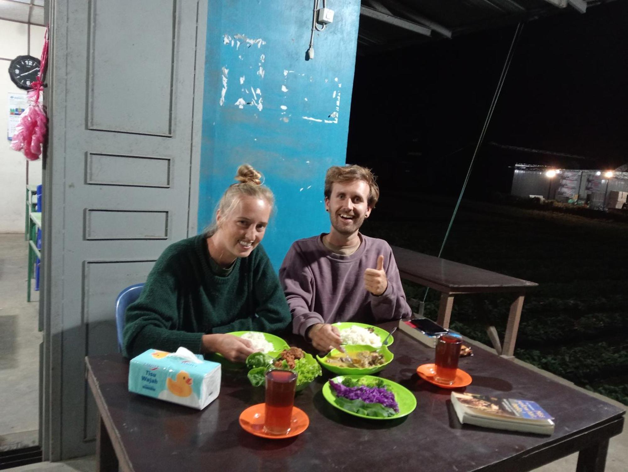 בראסטגי Vulkaan Homestay מראה חיצוני תמונה